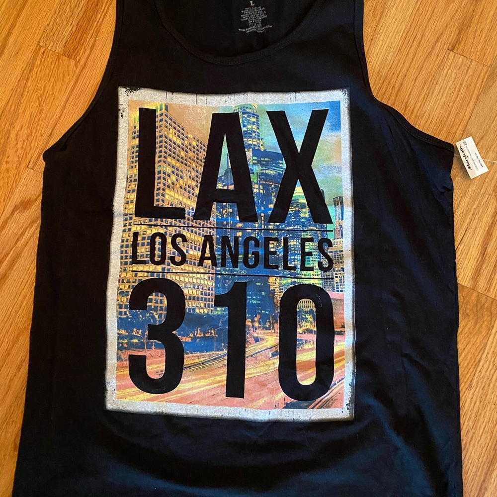 Men’s Tank top Size LARGE, NWT